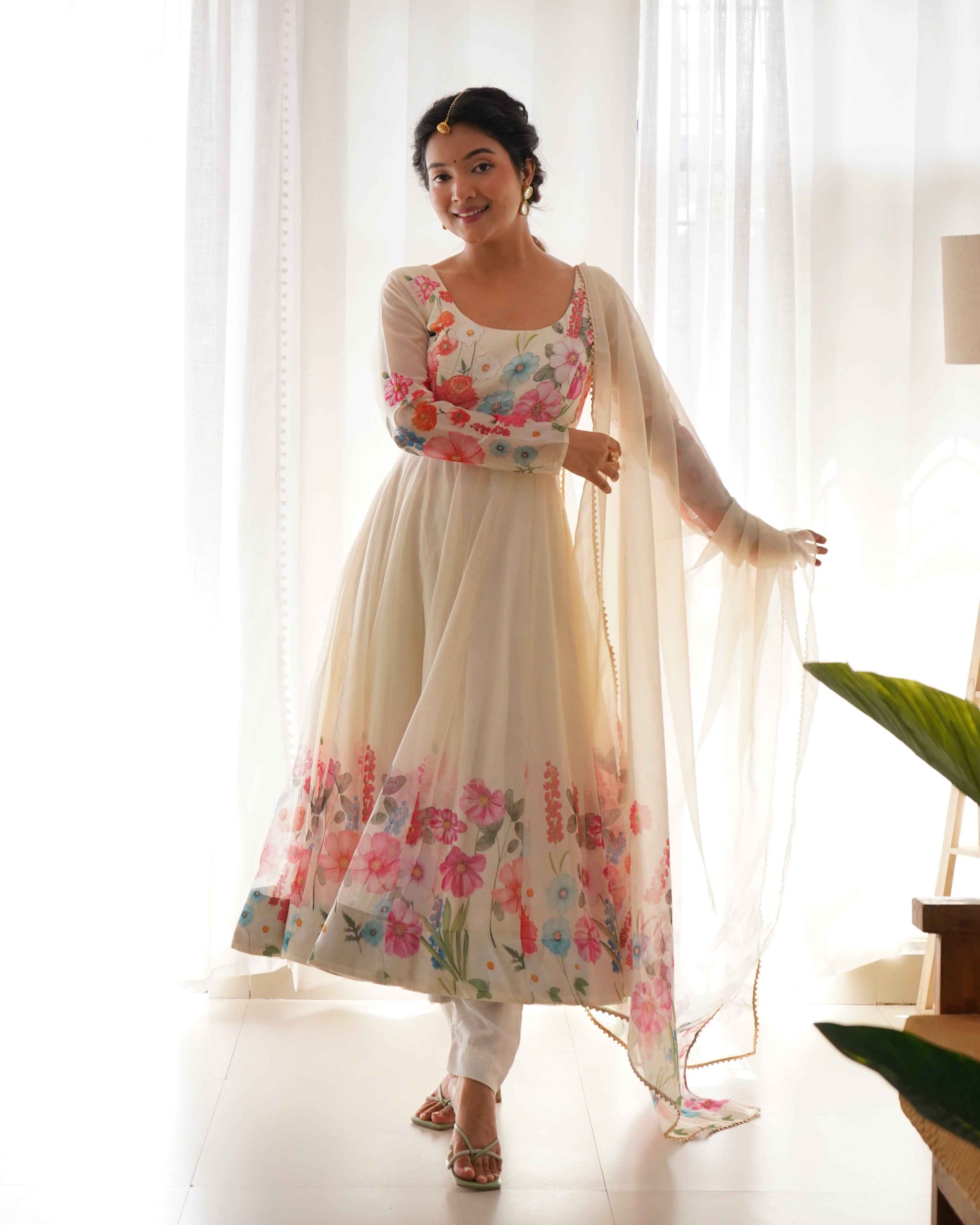 Cream Pure soft organza silk fabric fully flair kali pattern Kurta Suit