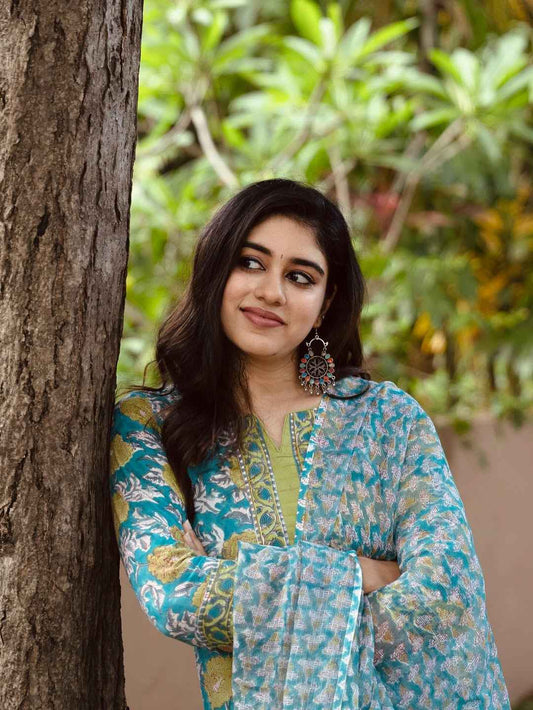 Ethnic Indian Wear Elegant Blue Floral Cotton Suit for Women