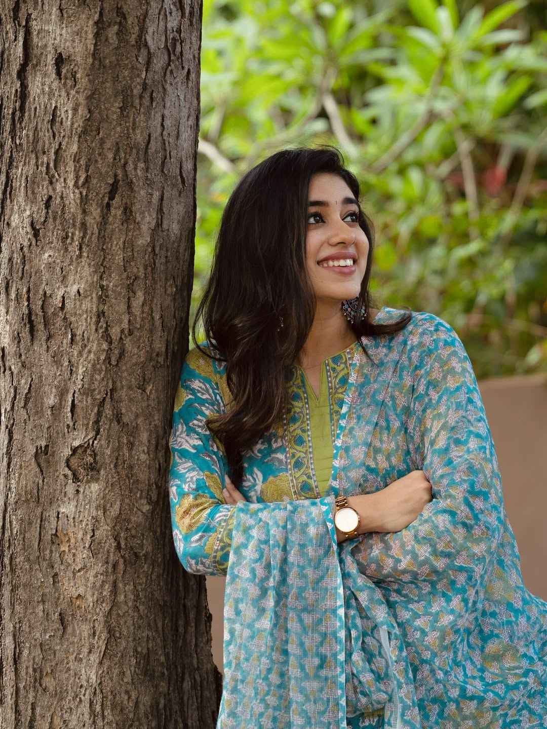 Ethnic Indian Wear Elegant Blue Floral Cotton Suit for Women