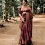 Mahati Dark Maroon Stylish Kanjivaram Soft Banarasi Silk Saree With Ethnic Dark Maroon Blouse Piece By Saree Vale